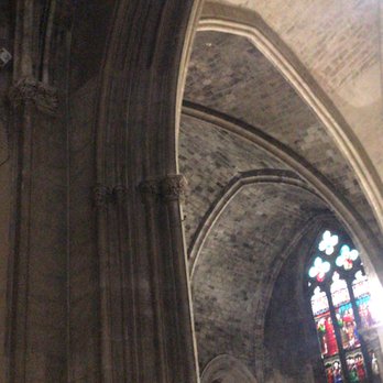 Basilique Saint Seurin - Churches Near Me - Bordeaux, 33