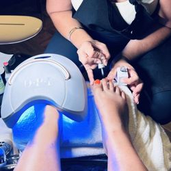 Polished Nails By Donia - Amazing pedicure service in kauai