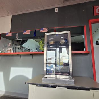 Casa Di Pizza - Inside - Sandwiches Near Me - Galloway, Ohio