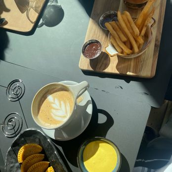 Unido - Empanadas, burger, latte - Coffee Roasteries Near Me - Washington, DC, District of Columbia