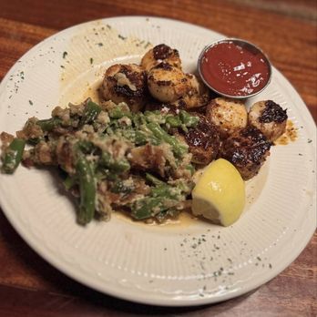 Crabdaddy's Seafood Grill - Seafood Near Me - Saint Simons Island, Georgia