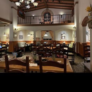 Olive Garden Italian Restaurant - Wonderful Ambience - Italian Near Me - Sandusky, Ohio