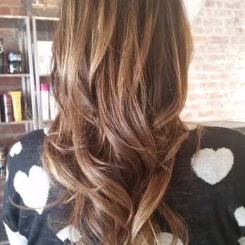 1329 Salon and Spa - Sammi is a genius. Baby lights. - Massage Near Me - Santa Barbara, California