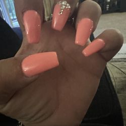 Hollywood Nails