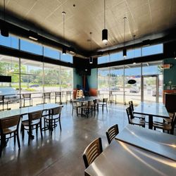 Poké Cleveland - Interior