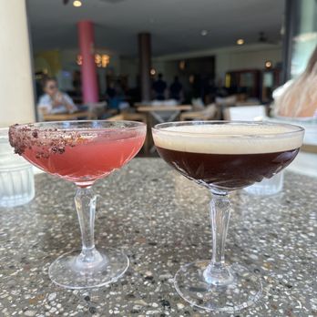 Deck. - Kapahulu lemon drop and espresso martini - Hawaiian Near Me - Honolulu, Hawaii