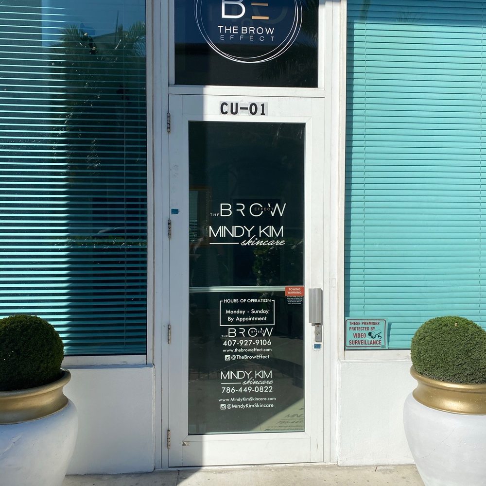 The Brow Effect - Outside - Threading Services Near Me - Miami, Florida The Brow Effect - Outside - Threading Services Near Me - Miami, Florida