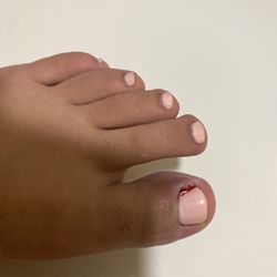Vidao Nails and Day Spa - Closer image, pain was unbearable.