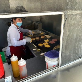 Dave's Burgers - Burgers Near Me - Long Beach, California Dave's Burgers - Burgers Near Me - Long Beach, California