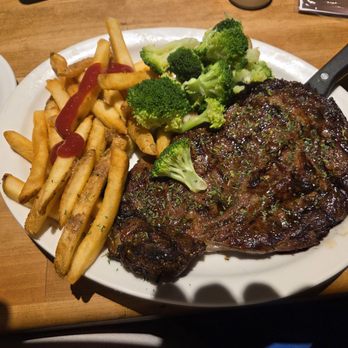 Cheddar's Scratch Kitchen - Rib eye steak - Comfort Food Near Me - Pensacola, Florida Cheddar's Scratch Kitchen - Rib eye steak - Comfort Food Near Me - Pensacola, Florida