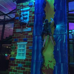 Urban Air Trampoline and Adventure Park - Rock climbing
