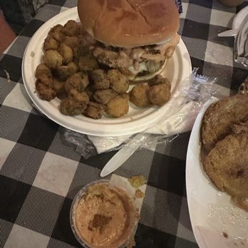 Ground Zero Blues Club - Fried okra and Blues burger - Jazz & Blues Near Me - Clarksdale, Mississippi