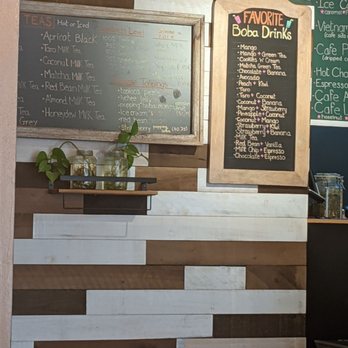 Outdoor Café - Desserts Near Me - Chicago, Illinois