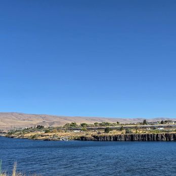 Bargeway Pub - The view! - New American Near Me - The Dalles, Oregon Bargeway Pub - The view! - New American Near Me - The Dalles, Oregon