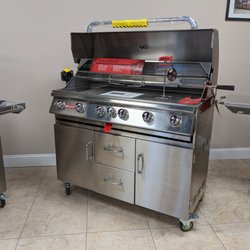 Summer Breeze Outdoor Kitchen