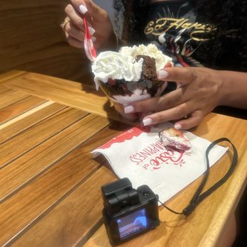 Aldo's - Sundae - Ice Cream & Frozen Yogurt Near Me - Tulum, ROO