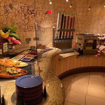 Goofy's Kitchen - American Near Me - Anaheim, California