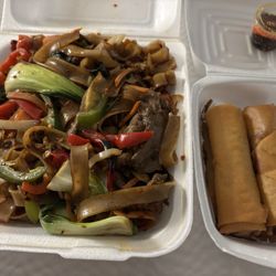 Ban Moon - Drunken noodles with  for spice and egg rolls