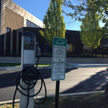 West Bloomfield Township Public Library - Charging Station for electric cars - Libraries Near Me - West Bloomfield, Michigan