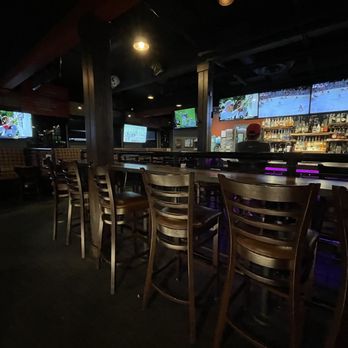 Fuel Sports Grill - Sports Bars Near Me - Seattle, Washington Fuel Sports Grill - Sports Bars Near Me - Seattle, Washington