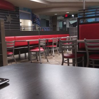 Carl's Jr - Waited 20 minutes in an empty restaurant for my food to arrive . In the end I had to go pick up my food - Fast Food Near Me - Orange, California Carl's Jr - Waited 20 minutes in an empty restaurant for my food to arrive . In the end I had to go pick up my food - Fast Food Near Me - Orange, California