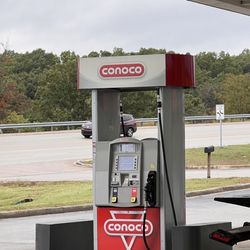 Conoco - Gas is $3.29 a gallon