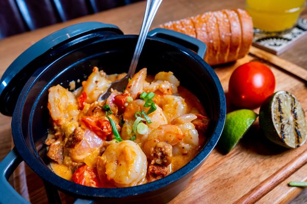 Paladar Latin Kitchen & 610 SOCIAL Bar + Lounge by null