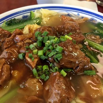 Lam's Kitchen - Beef and tendon with noodles and wonton, fantastic. - Noodles Near Me - Honolulu, Hawaii