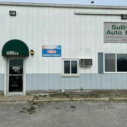Exterior photo of Sullivan Auto Body - Sullivan, Illinois Exterior photo of Sullivan Auto Body - Sullivan, Illinois