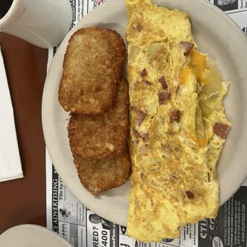 Galaxy Diner - Potatos and kielbasa, onion & cheese omelette - Diners Near Me - Stuart, Florida Galaxy Diner - Potatos and kielbasa, onion & cheese omelette - Diners Near Me - Stuart, Florida