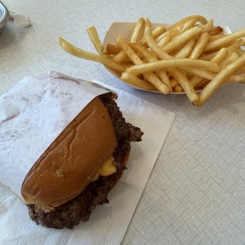 Hamburger America - Double smash burger - Burgers Near Me - New York, New York Hamburger America - Double smash burger - Burgers Near Me - New York, New York