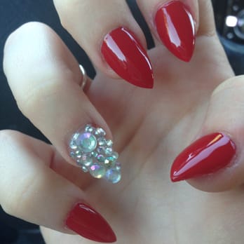 Queen Nails - Beautiful Job by An. - Nail Salons Near Me - Redding, California