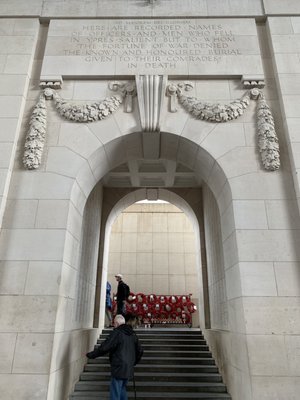 Menin Gate by null