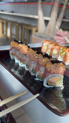 Hikari Hand Roll Bar by null