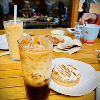 Isetta Cafe Bistro - Love their Cold Brew! - Cafes Near Me - West Vancouver, British Columbia