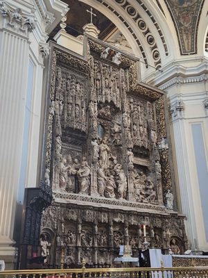 Cathedral-Basilica of Our Lady of the Pillar by null