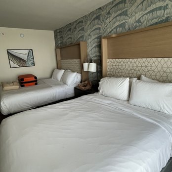 Holiday Inn - Hotels Near Me - Virginia Beach, Virginia Holiday Inn - Hotels Near Me - Virginia Beach, Virginia
