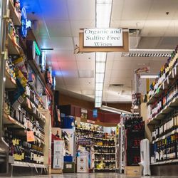 Long Hill Liquors