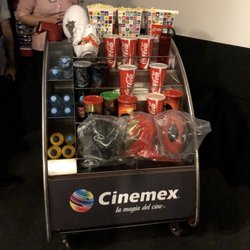 Cinemex - Tienen excelente servicio y varias promociones