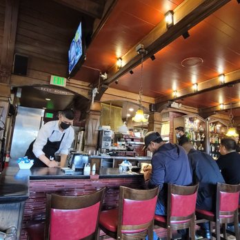 Foxy's Restaurant - Seating area - Diners Near Me - Glendale, California Foxy's Restaurant - Seating area - Diners Near Me - Glendale, California