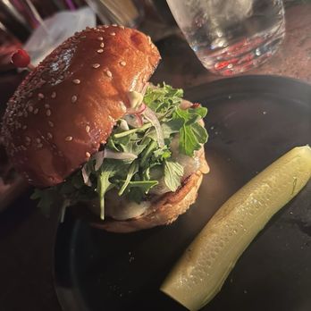OyBar - New g/og burger - New American Near Me - Studio City, California