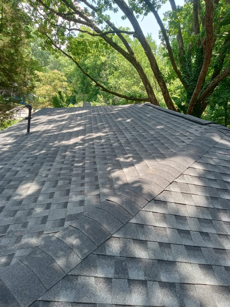 Slide of G&N Roofing