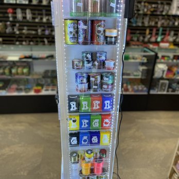 SMOKER'S OUTLET - Updated May 2026 - 23 Photos - 502 State St, New Albany,  Indiana - Vape Shops - Phone Number
