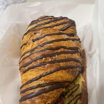 Paris Baguette - Chocolate Croissant - Coffee & Tea Near Me - Hoboken, New Jersey