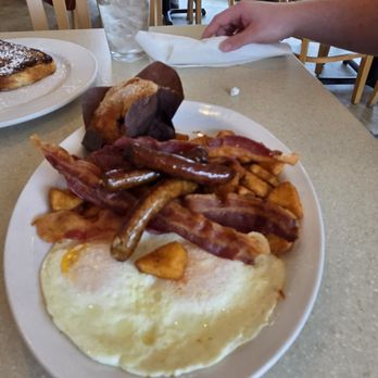 Wild Eggs - Mad Platter - Breakfast & Brunch Near Me - Cincinnati, Ohio