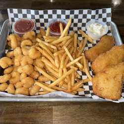 Chubby's Public House - Captains Platter