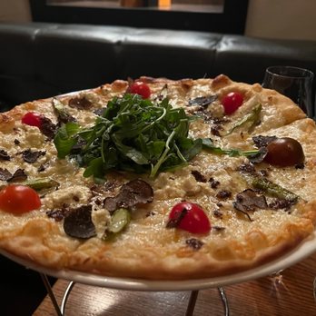 Vaudeville - Pizza - New American Near Me - Fredericksburg, Texas