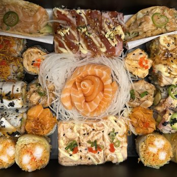 Toro Toro - Taster box for two - Japanese Near Me - Concord, Ontario Toro Toro - Taster box for two - Japanese Near Me - Concord, Ontario