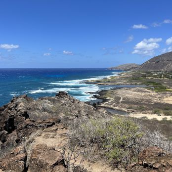Makapu'u Point Lighthouse Trail - Lovely views - Hiking Near Me - Honolulu, Hawaii