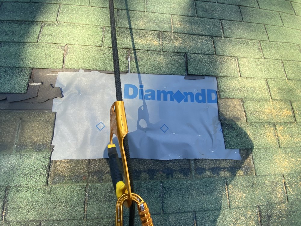 Slide of Luis Roofing